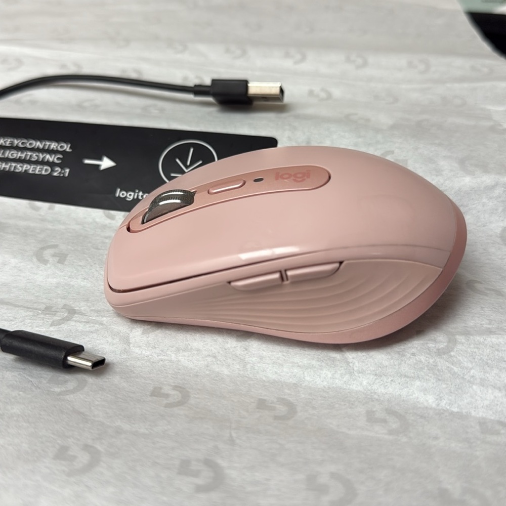 Logitech MX Anywhere 3 Wireless pink Mouse - Picture 3 of 4